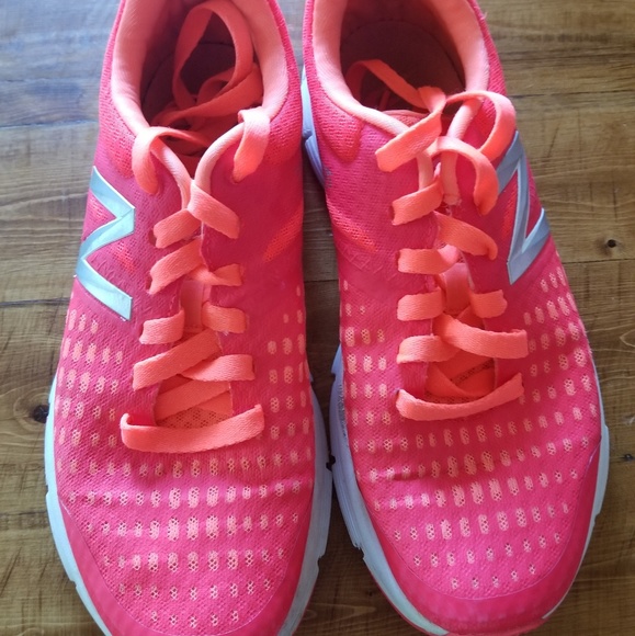 New Balance - Picture 1 of 5